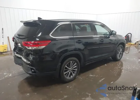 2018 Toyota Highlander Xle из США, поврежденный, VIN 5TDJZRFH8JS532011